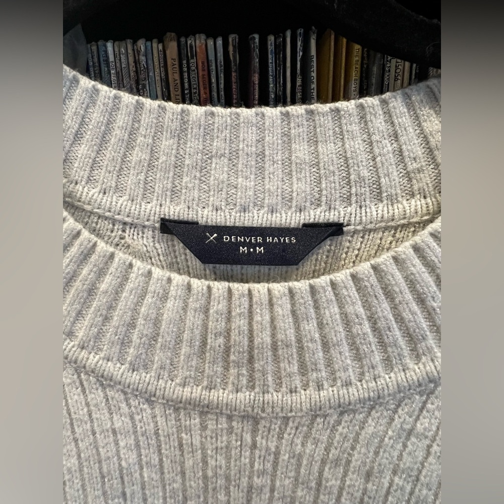 Denver Hayes Soft Ribbed Knit Sweater off white/Cream Size Medium Neutral Knit - Picture 3 of 5